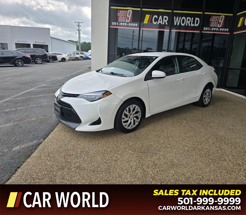 Toyota Corolla Vehicle Full-screen Gallery Image 3