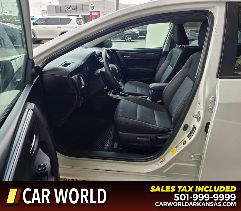 Toyota Corolla Vehicle Full-screen Gallery Image 8