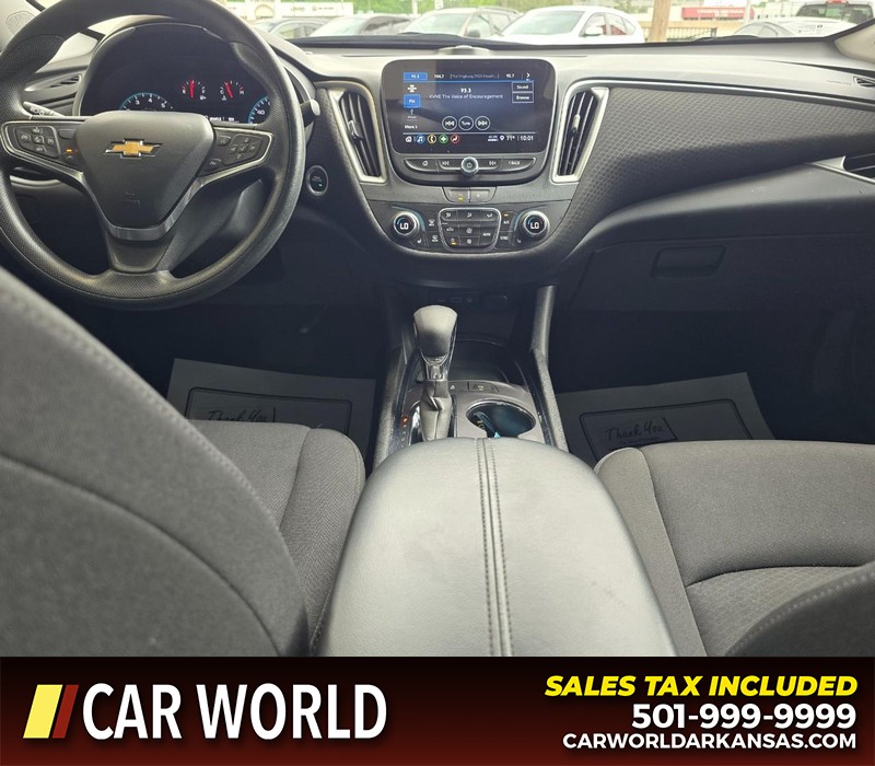 Chevrolet Malibu Vehicle Full-screen Gallery Image 18