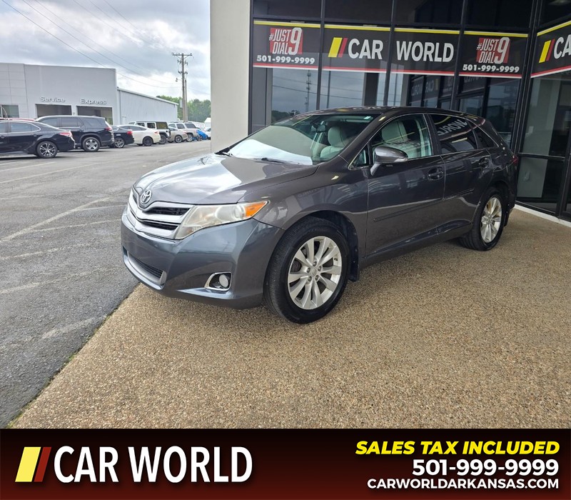 Toyota Venza Vehicle Full-screen Gallery Image 3