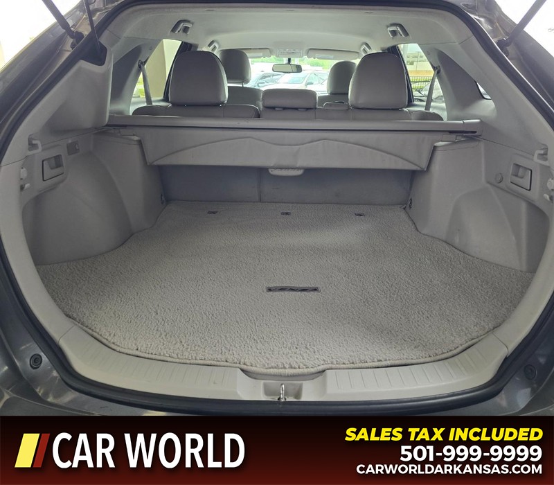 Toyota Venza Vehicle Full-screen Gallery Image 13