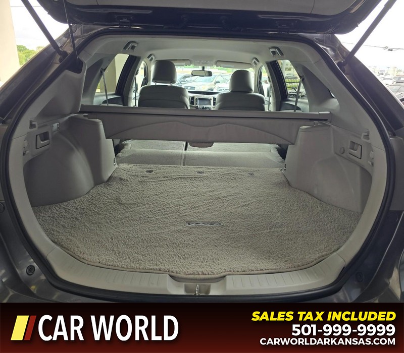 Toyota Venza Vehicle Full-screen Gallery Image 14