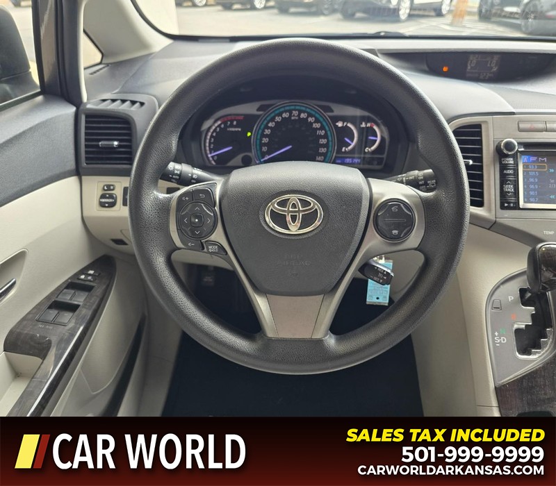 Toyota Venza Vehicle Full-screen Gallery Image 15