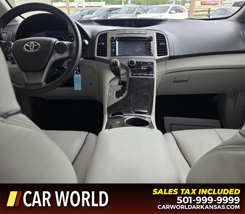 Toyota Venza Vehicle Full-screen Gallery Image 18