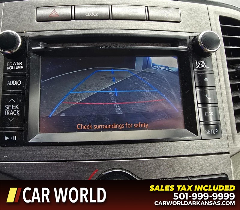 Toyota Venza Vehicle Full-screen Gallery Image 19