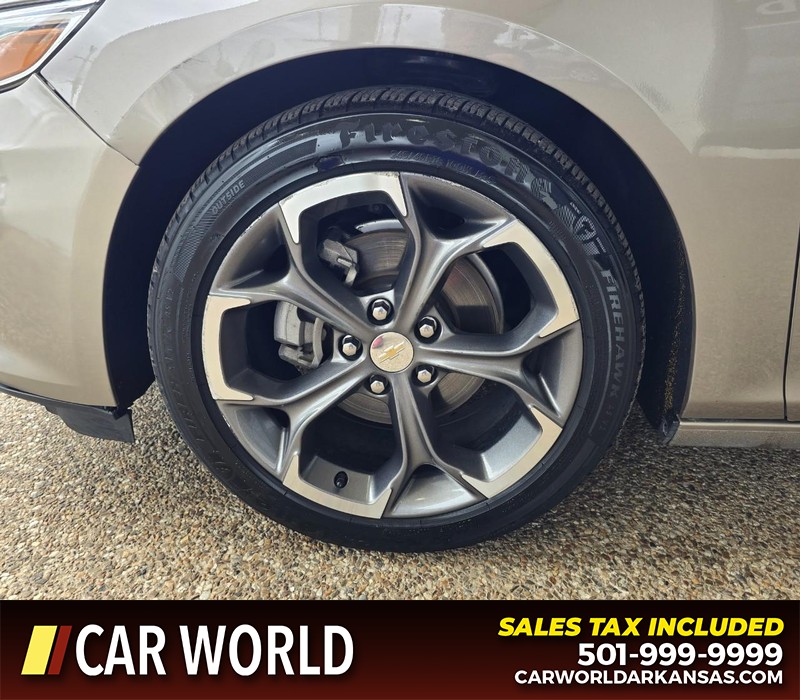 Chevrolet Malibu Vehicle Full-screen Gallery Image 6