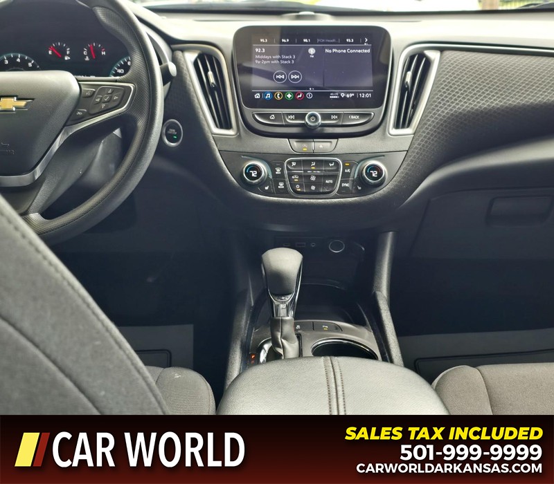 Chevrolet Malibu Vehicle Full-screen Gallery Image 18