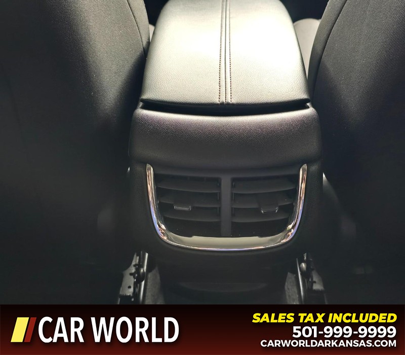 Chevrolet Malibu Vehicle Full-screen Gallery Image 20