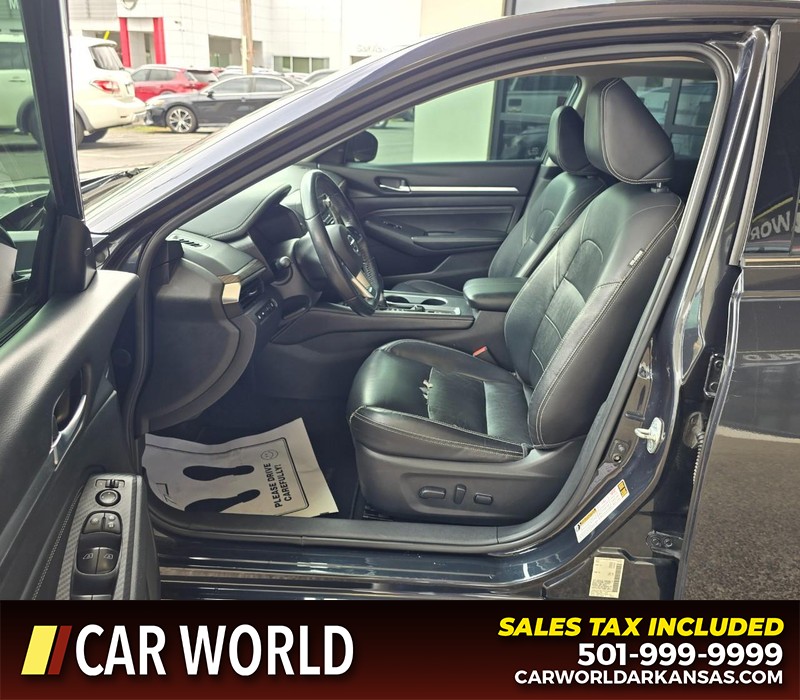 Nissan Altima Vehicle Full-screen Gallery Image 8