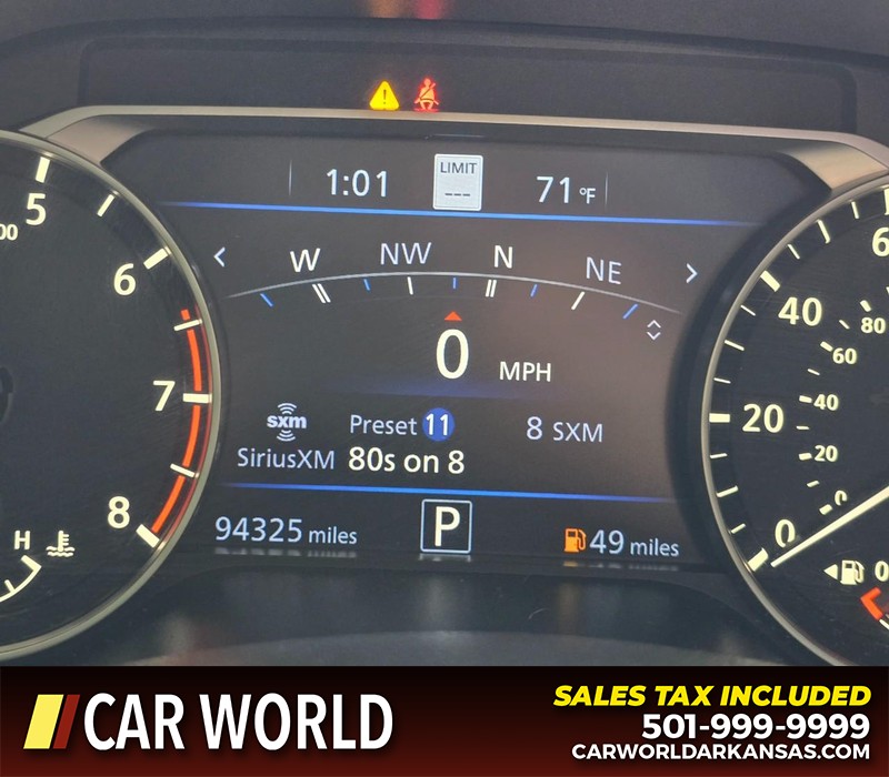 Nissan Altima Vehicle Full-screen Gallery Image 16