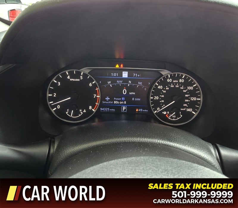 Nissan Altima Vehicle Full-screen Gallery Image 17