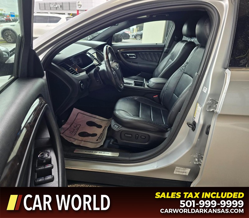 Ford Taurus Vehicle Full-screen Gallery Image 9