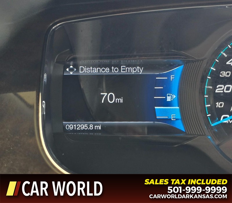 Ford Taurus Vehicle Full-screen Gallery Image 17