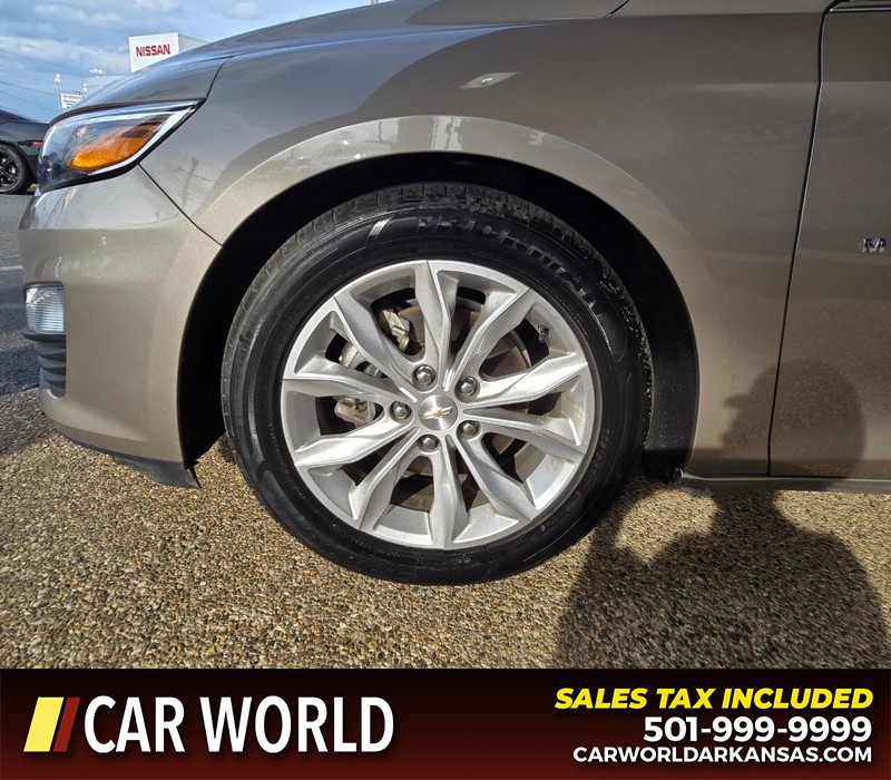 Chevrolet Malibu Vehicle Full-screen Gallery Image 6