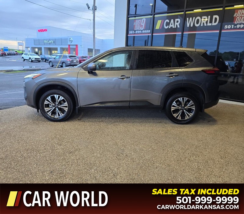 Nissan Rogue Vehicle Full-screen Gallery Image 4