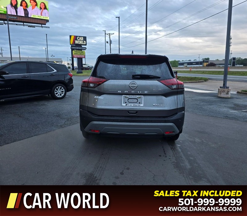 Nissan Rogue Vehicle Full-screen Gallery Image 5