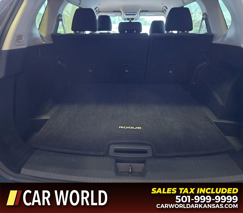 Nissan Rogue Vehicle Full-screen Gallery Image 13