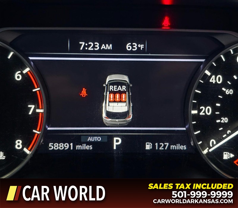 Nissan Rogue Vehicle Full-screen Gallery Image 16