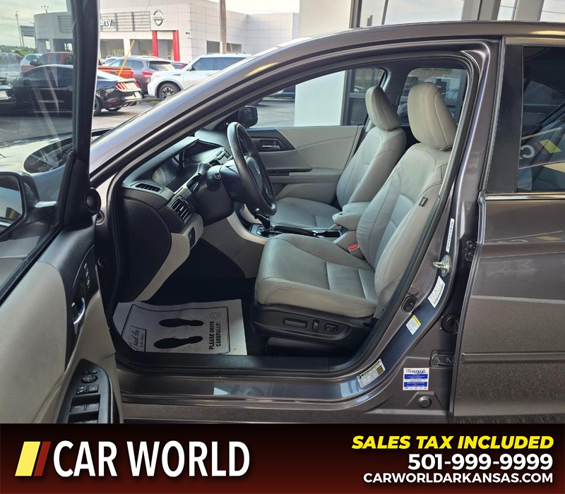 Honda Accord Sedan Vehicle Full-screen Gallery Image 8