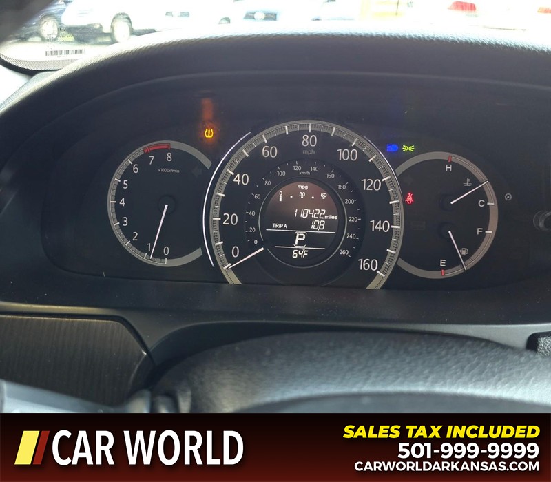 Honda Accord Sedan Vehicle Full-screen Gallery Image 16