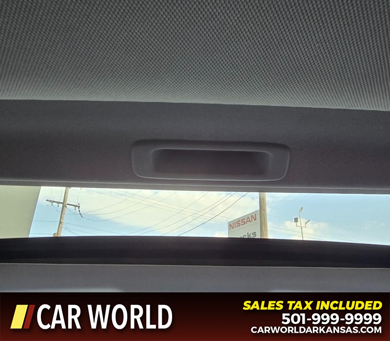 Honda Accord Sedan Vehicle Full-screen Gallery Image 20