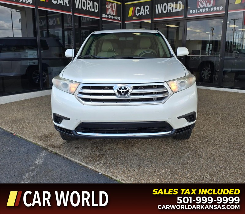 Toyota Highlander Vehicle Full-screen Gallery Image 2