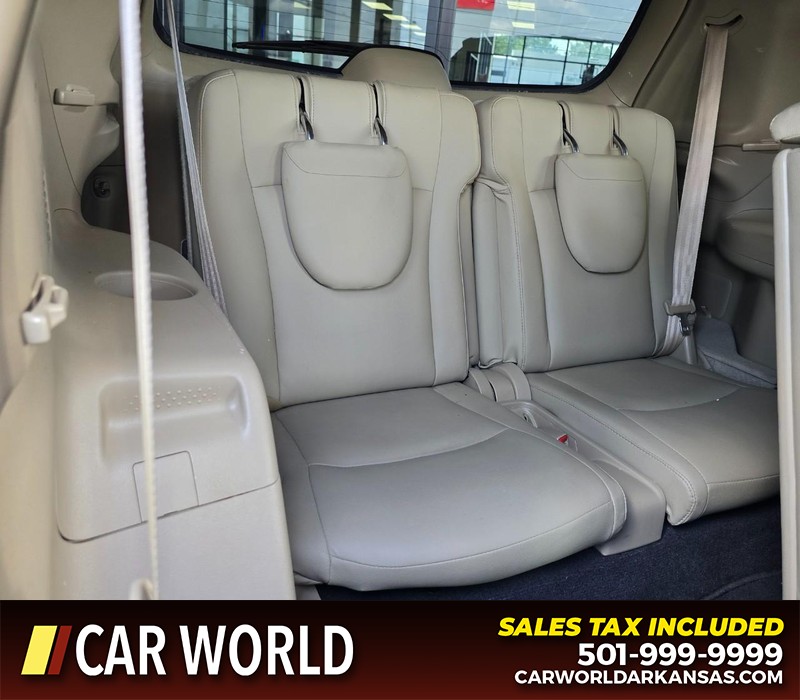 Toyota Highlander Vehicle Full-screen Gallery Image 14