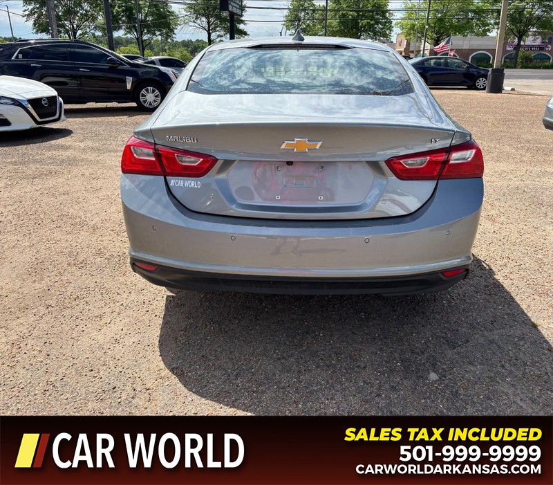 Chevrolet Malibu Vehicle Full-screen Gallery Image 4