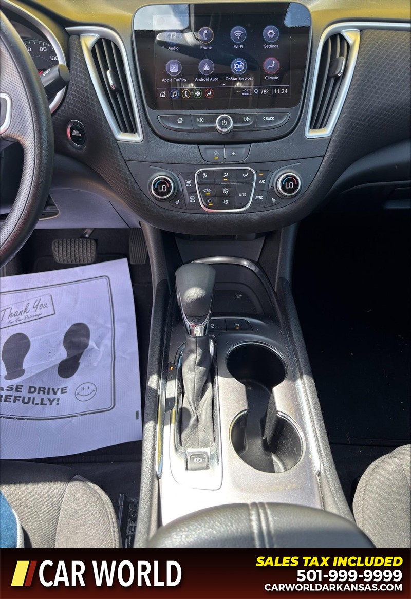 Chevrolet Malibu Vehicle Full-screen Gallery Image 17