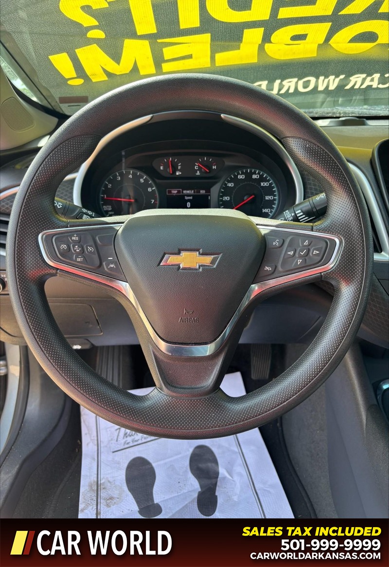 Chevrolet Malibu Vehicle Full-screen Gallery Image 19