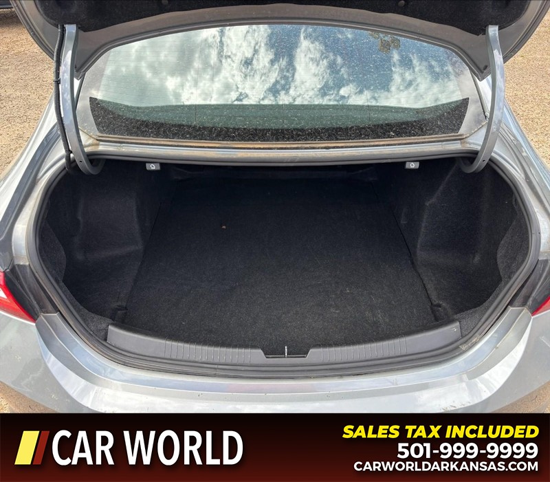 Chevrolet Malibu Vehicle Full-screen Gallery Image 6