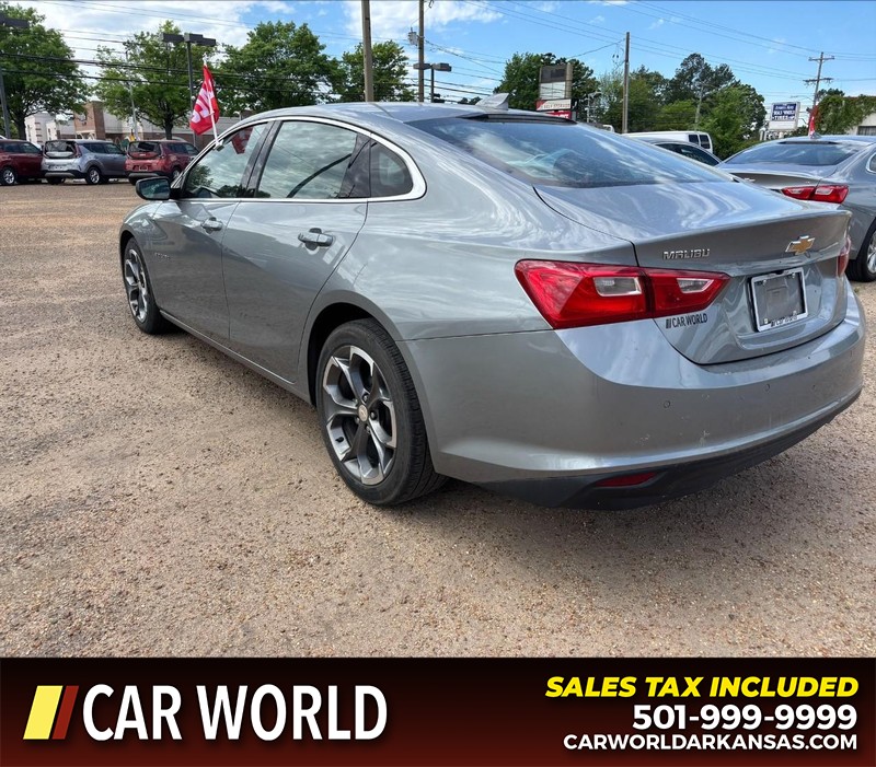 Chevrolet Malibu Vehicle Full-screen Gallery Image 9