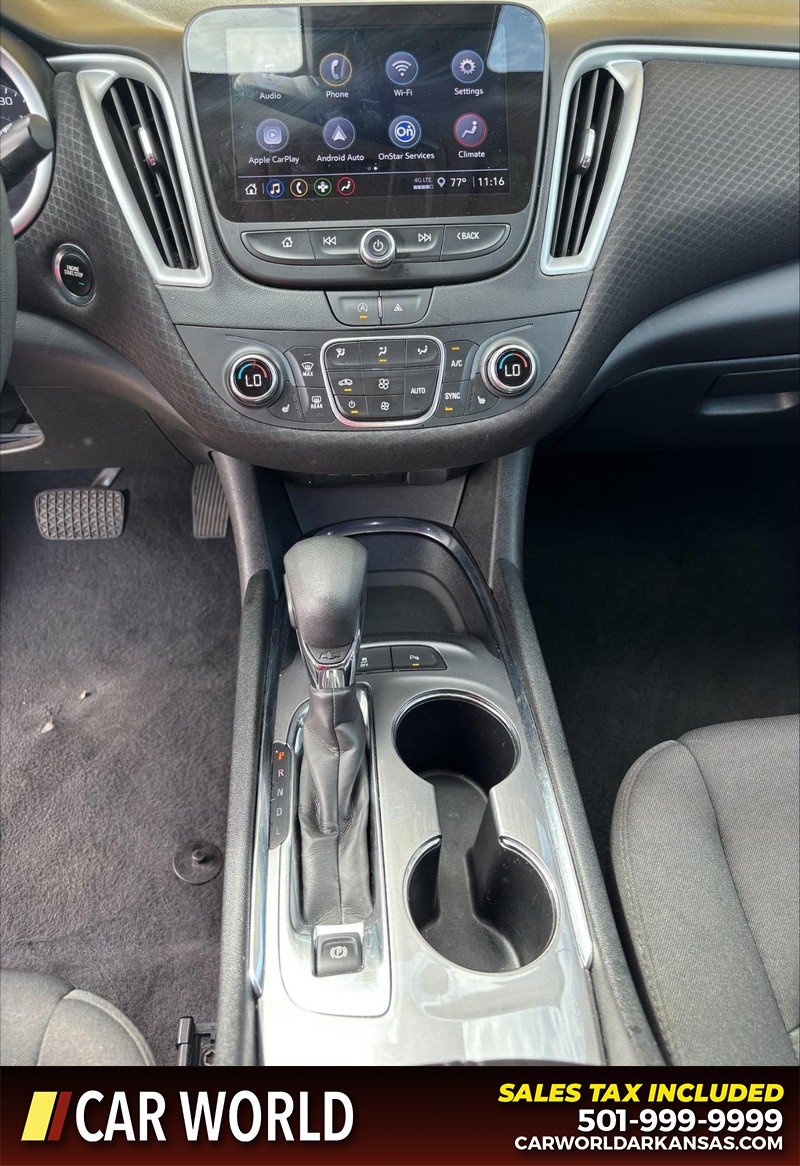 Chevrolet Malibu Vehicle Full-screen Gallery Image 17