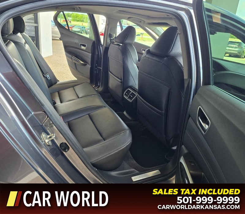 Acura TLX Vehicle Full-screen Gallery Image 12