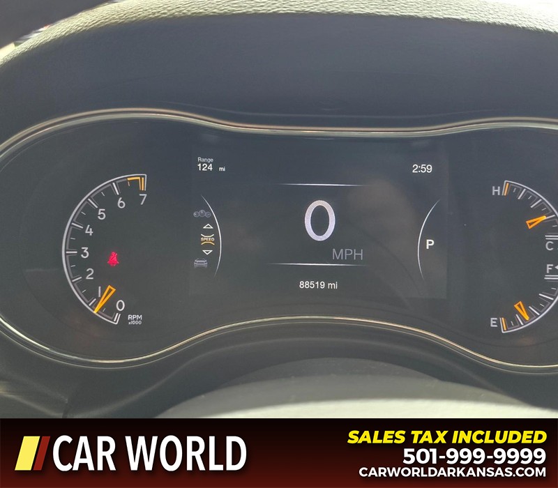 Jeep Grand Cherokee Vehicle Full-screen Gallery Image 17