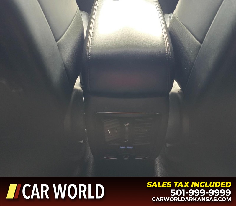 Jeep Grand Cherokee Vehicle Full-screen Gallery Image 19