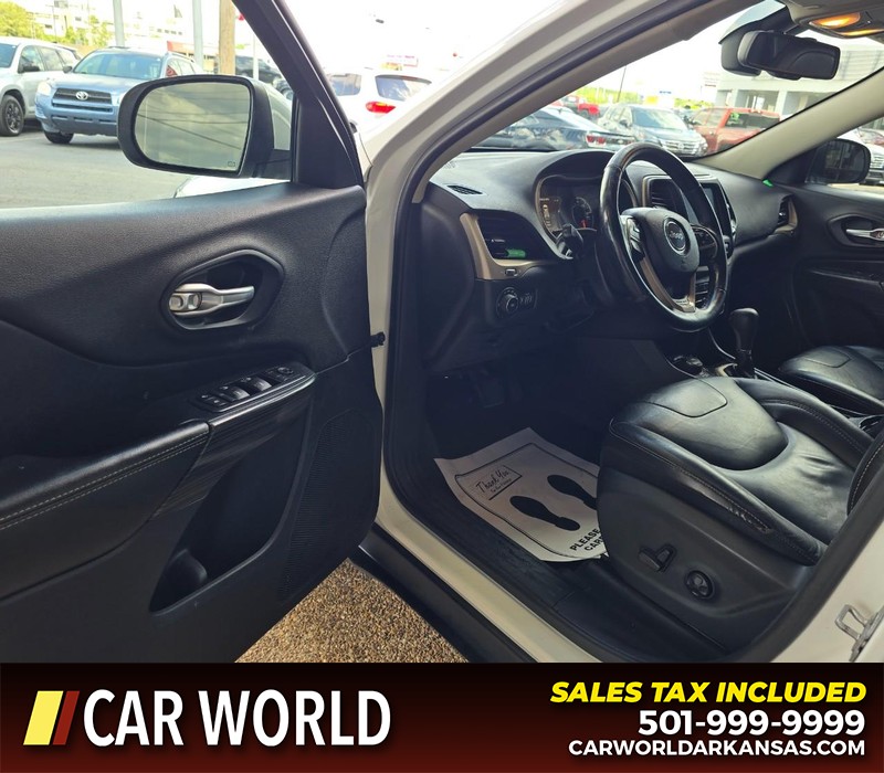 Jeep Cherokee Vehicle Full-screen Gallery Image 7