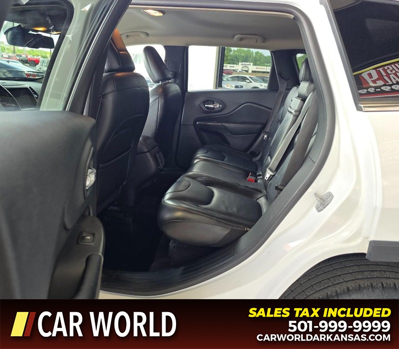 Jeep Cherokee Vehicle Full-screen Gallery Image 10