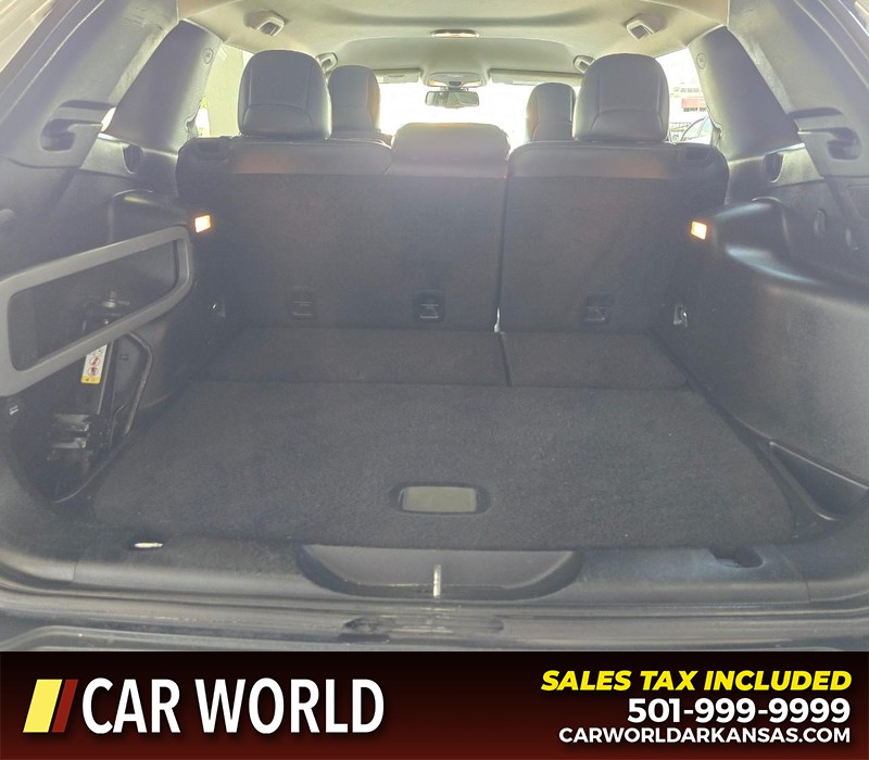 Jeep Cherokee Vehicle Full-screen Gallery Image 13