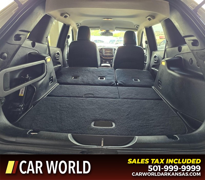 Jeep Cherokee Vehicle Full-screen Gallery Image 14