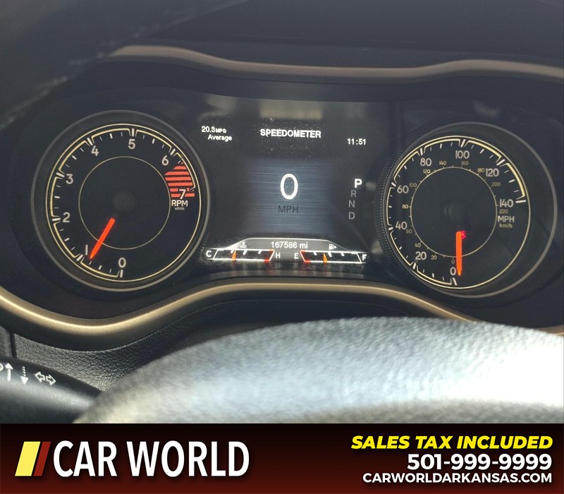 Jeep Cherokee Vehicle Full-screen Gallery Image 17