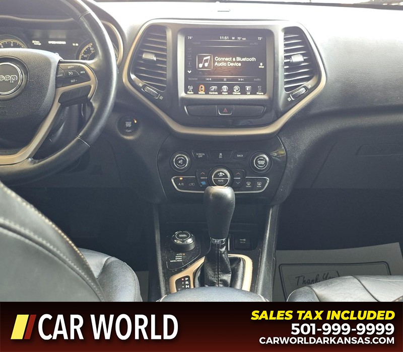 Jeep Cherokee Vehicle Full-screen Gallery Image 18