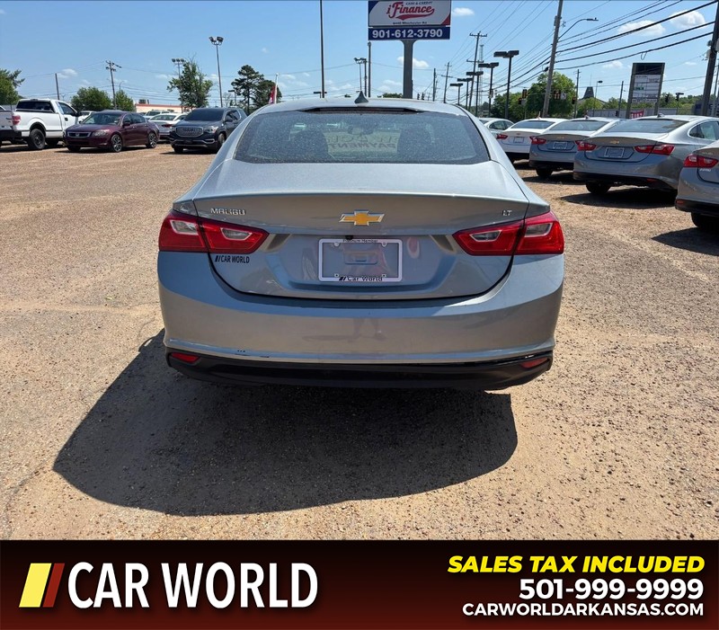 Chevrolet Malibu Vehicle Full-screen Gallery Image 4