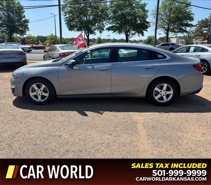 Chevrolet Malibu Vehicle Full-screen Gallery Image 8