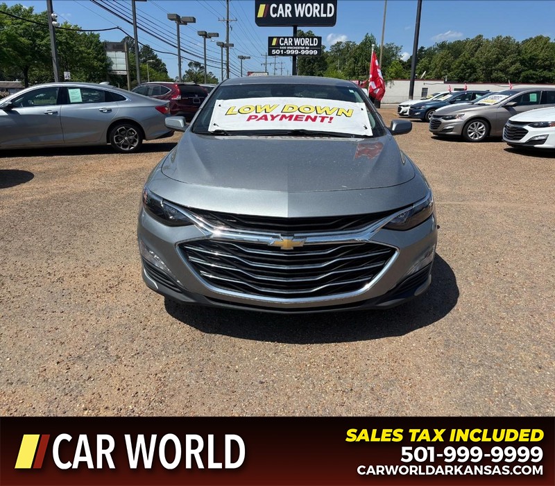 Chevrolet Malibu Vehicle Full-screen Gallery Image 10