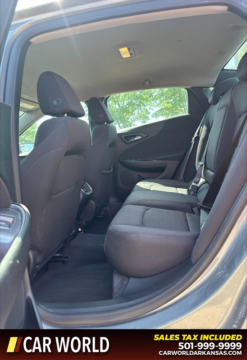 Chevrolet Malibu Vehicle Full-screen Gallery Image 15