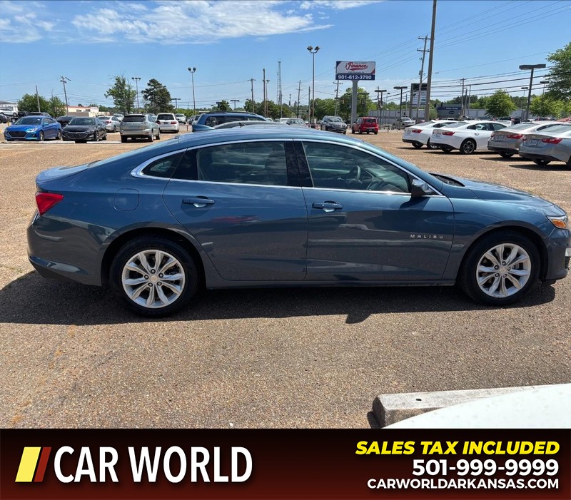 Chevrolet Malibu Vehicle Full-screen Gallery Image 2