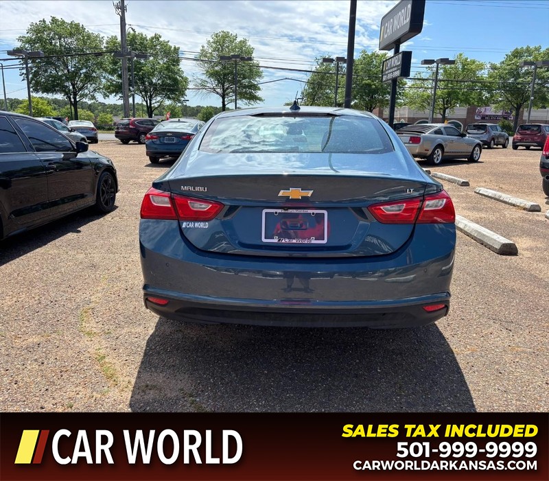 Chevrolet Malibu Vehicle Full-screen Gallery Image 4