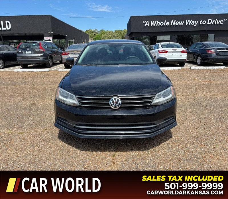 Volkswagen Jetta Sedan Vehicle Full-screen Gallery Image 10