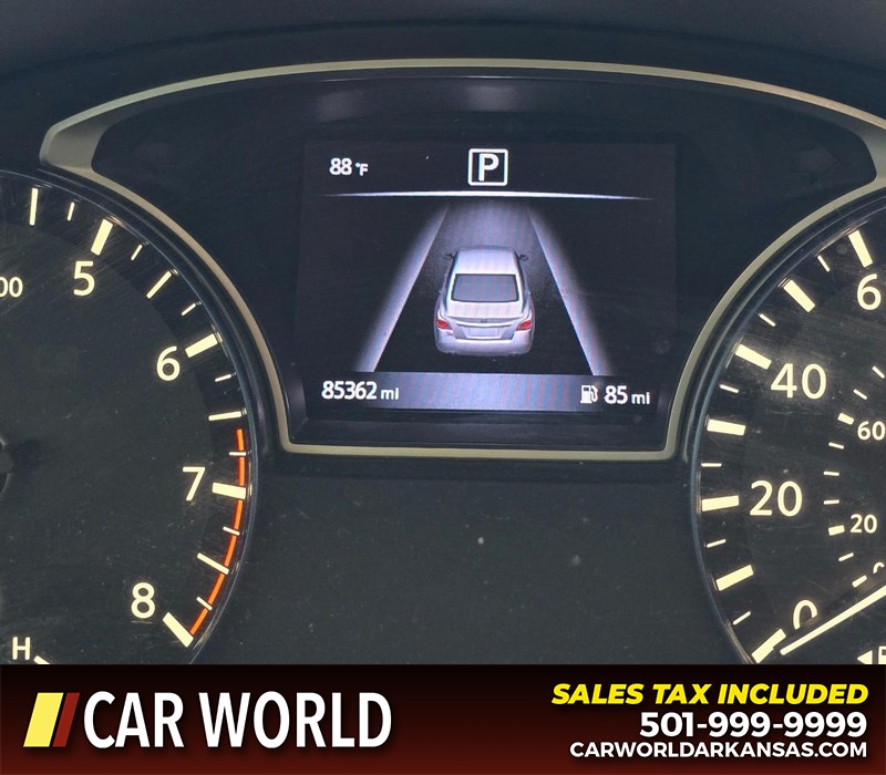 Nissan Altima Vehicle Full-screen Gallery Image 16